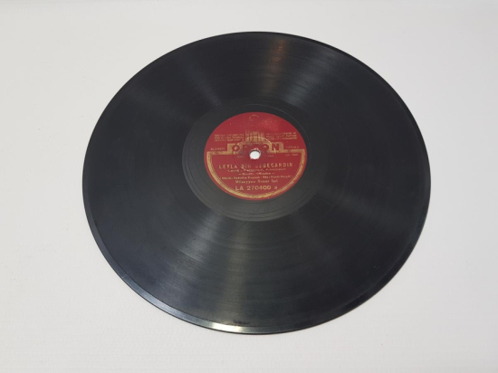 MÜZEYYEN SENAR IŞIL