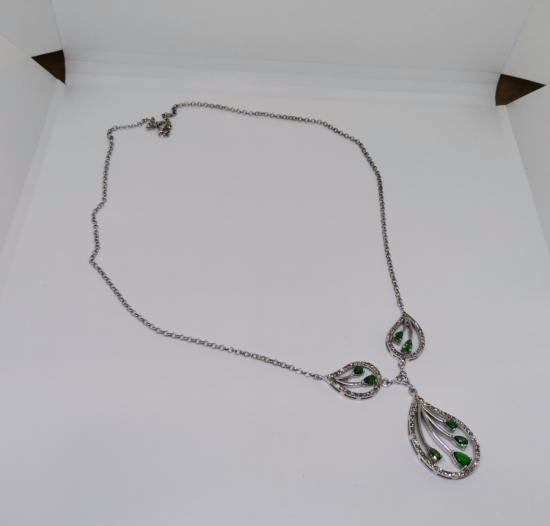 ZÜMRÜT VE PIRLANTA TAŞLI ÖZEL DİZAYN KOLYE