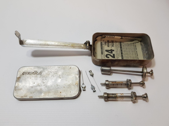 ORİJİNAL KUTUSUNDA ŞIRINGALAR