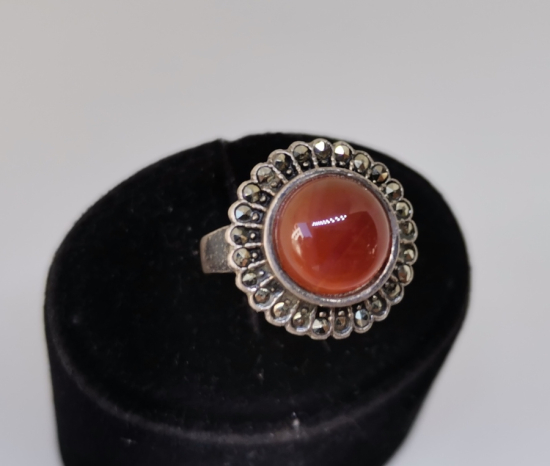 MARGAZİT VE AKİK TAŞLI GÜMÜŞ YÜZÜK