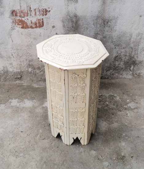 ÜZERİ EL OYMA İŞÇİLİKLİ AHŞAPTAN MAMUL BÜYÜK BOY OSMANLI DÖNEMİ SEHPA