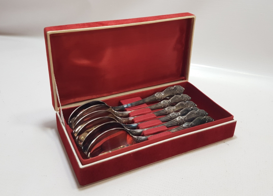 ORİJİNAL KUTUSUNDA SOVYET RUSYA YAPIMI GÜMÜŞ KAPLAMA KAŞIK TAKIMI