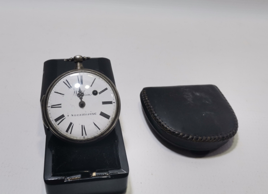 1800 BAŞLARI ÖNDEN KURMALI NADİR PRİOR CEP SAATİ