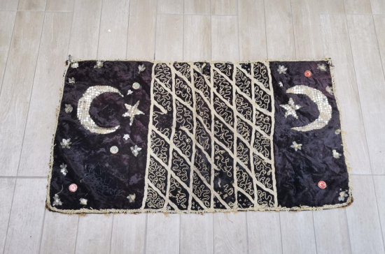 ANTİKA AY YILDIZLI DEVE ÖRTÜSÜ