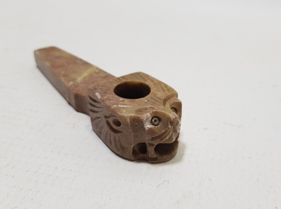 JADE TAŞINDAN YAPILMIŞ ANTİKA SİGARA AĞIZLIĞI