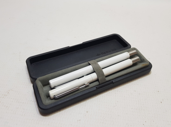 ORİJİNAL KUTUSUNDA PARKER DOLMA VE TÜKENMEZ KALEM SETİ