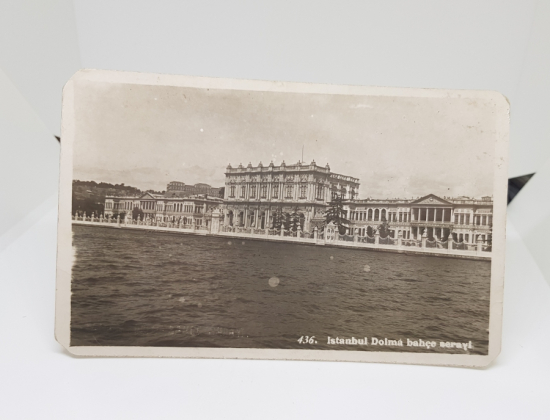 DOLMABAHÇE SARAYI GÖRSELLİ CUMHURİYET DÖNEMİ ARKASI YAZILI FOTOĞRAF