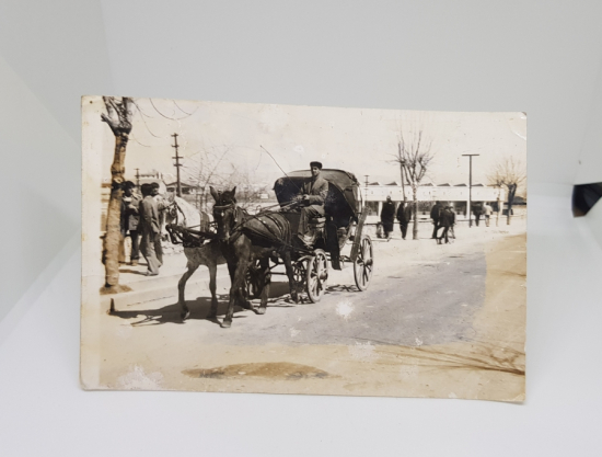 FAYTONCU KONULU SİYAH-BEYAZ FOTOĞRAF