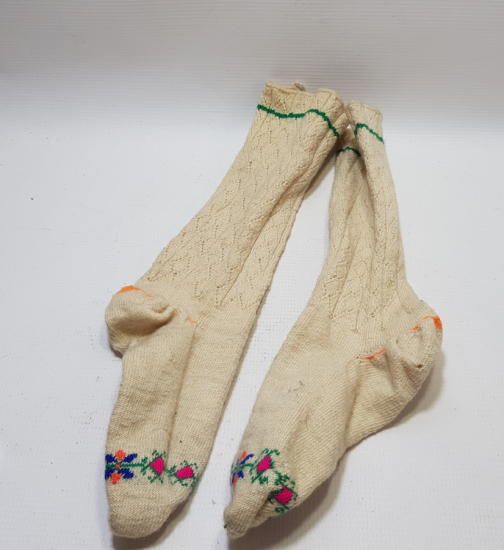 OSMANLI DÖNEMİ ÜZERİ İŞLEMELİ EL ÖRME ÇORAP