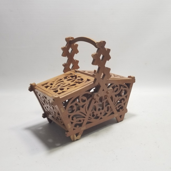 SİNOP CEZAEVİ YAPIMI ANTİKA AHŞAP KAPAKLI KUTU