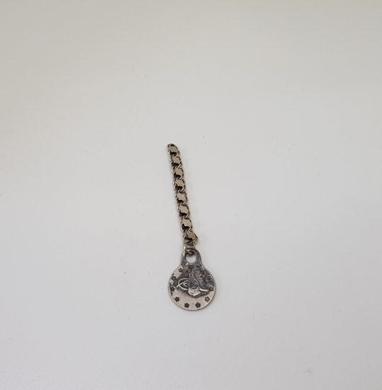 UÇ KISMI TUĞRA FİGÜRLÜ EL YAPIMI GÜMÜŞ TESPİH SALLAMASI