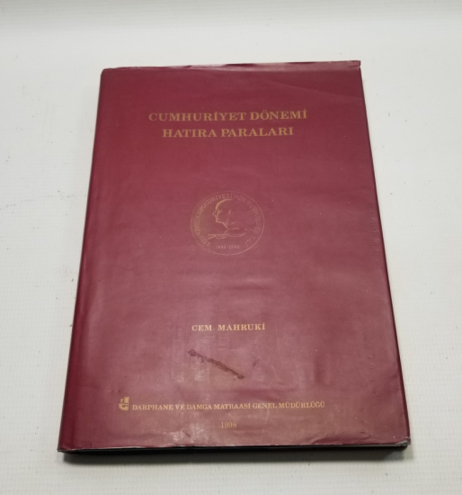 CEM MAHRUKİ İMZALI VE İTHAFLI CUMHURİYET DÖNEMİ HATIRA PARALARI KONULU PRESTİJ KİTAP