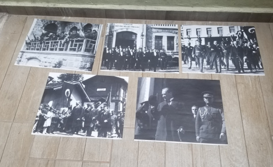 BÜYÜK BOY CUMHURİYET DÖNEMİ İKİNCİ BASKI ATATÜRK GÖRSELLİ FOTOĞRAFLAR