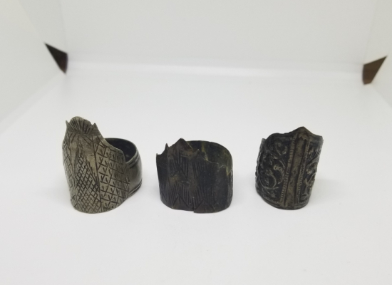 ÜZERLERİ KABARTMA İŞÇİLİKLİ OSMANLI DÖNEMİ 3 ADET TÜFEK BİLEZİĞİ