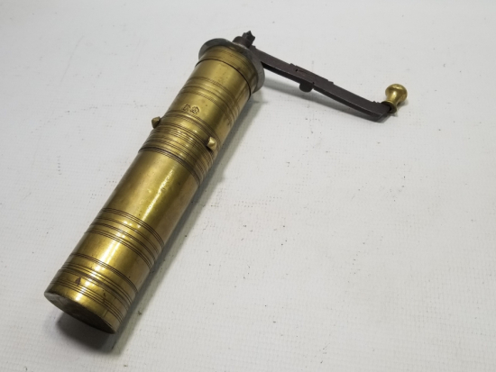 ÜZERİ ÇİFT USTA DAMGALI OSMANLI DÖNEMİ SÜLEYMANİYE KAHVE DEĞİRMENİ