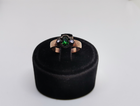 ELMAS VE ZÜMRÜT TAŞLI KOÇ BAŞI MODELİ YÜZÜK