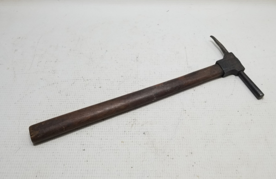 NADİR FORMDA ANTİKA ÇEKİÇ