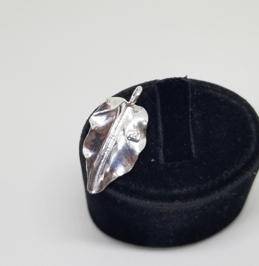 YAPRAK FORMLU GÜMÜŞ KOLYE UCU