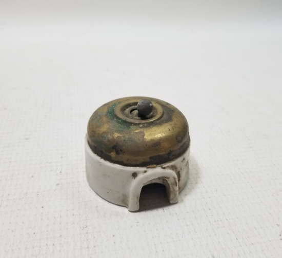 OSMANLI DÖNEMİ PORSELEN VE PİRİNÇ LAMBA ANAHTARI