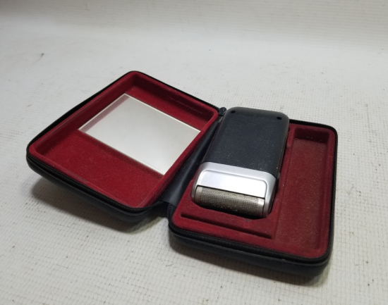 KUTUSUNDA ANTİKA TRAŞ MAKİNESİ