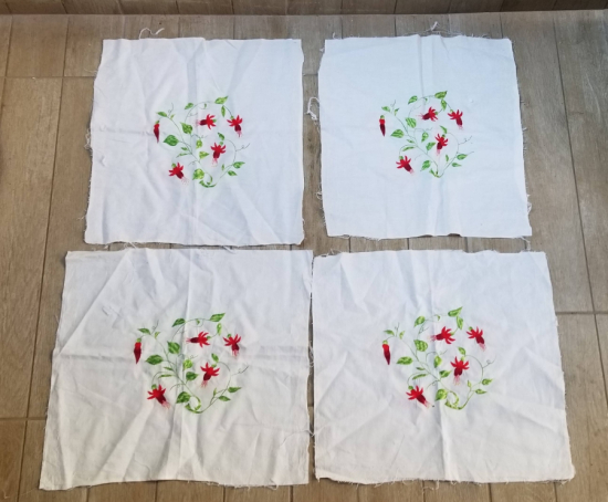 ÜZERLERİ İŞLEMELİ ANTİKA MENDİL LOTU