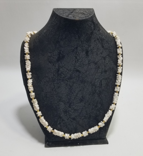 DOĞAL TAŞLARLA SÜSLÜ ANTİKA KOLYE