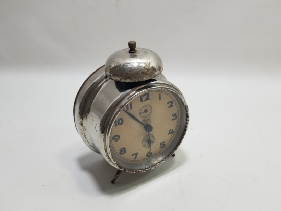 ANTİKA KURMALI MASA SAATİ