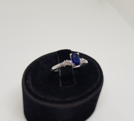 SAFİR VE PIRLANTA TAŞLI ÖZEL YAPIM YÜZÜK