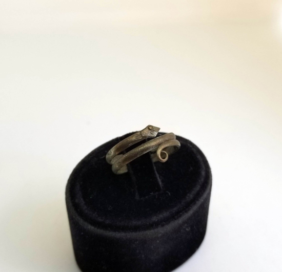 KABARTMA İŞÇİLİKLİ YILAN FORMLU OSMANLI DÖNEMİ RUM İŞİ YÜZÜK