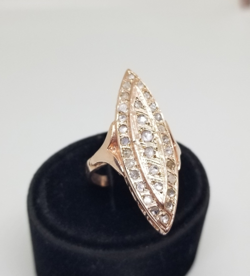 MEKİK FORMLU ELMAS YÜZÜK