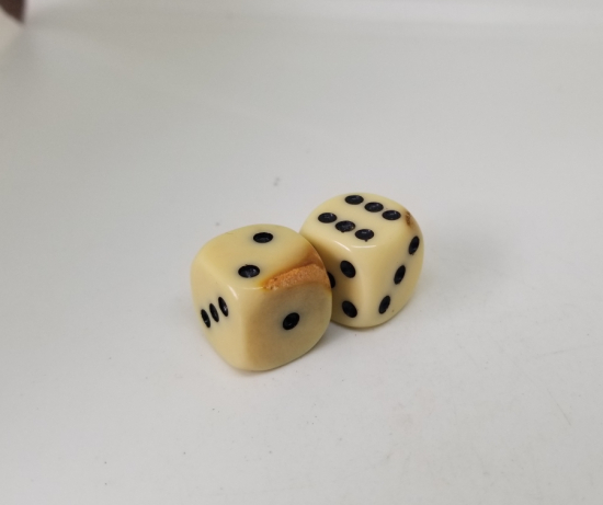 ANTİKA KATALİN ZAR