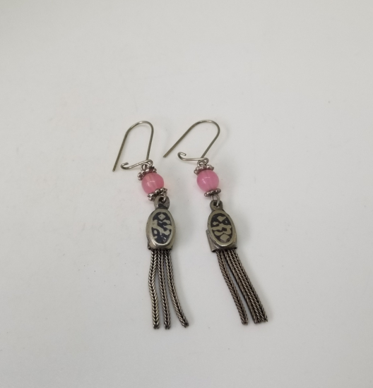 ÜZERİ DOĞAL TAŞLI VE SAVAT İŞÇİLİKLİ ÖZEL YAPIM ANTİKA KÜPE