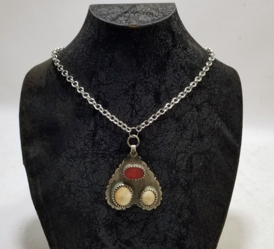 OSMANLI DÖNEMİ AİLE TASVİRLİ AKİK TAŞLI GERDANLIK