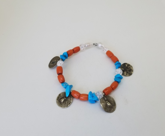 MERCAN TAŞLARLA SÜSLÜ ÖZEL YAPIM BİLEKLİK