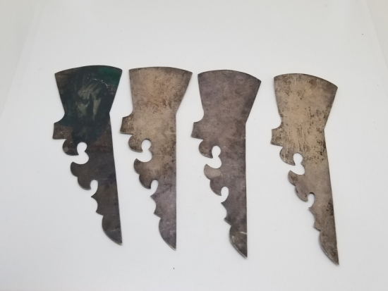 OSMANLI DÖNEMİ TESTERE İŞÇİLİKLİ GÜMÜŞ İNCİL KAPAK APLİKLERİ