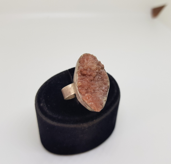 ÜZERİ DOĞAL AMETİST TAŞLI ÖZEL YAPIM ANTİKA GÜMÜŞ YÜZÜK