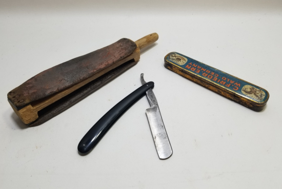 ORİJİNAL KUTUSUNDA OSMANLI DÖNEMİ BERBER USTURA TAKIMI