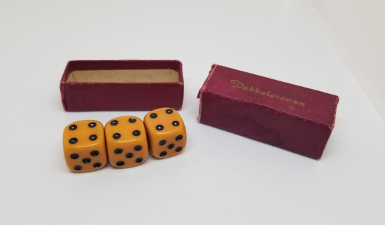 ORİJİNAL KUTUSUNDA ANTİKA KATALİN ZAR