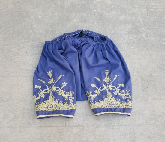 SIRMA İŞÇİLİKLİ ANTİKA DAMAT POTURU