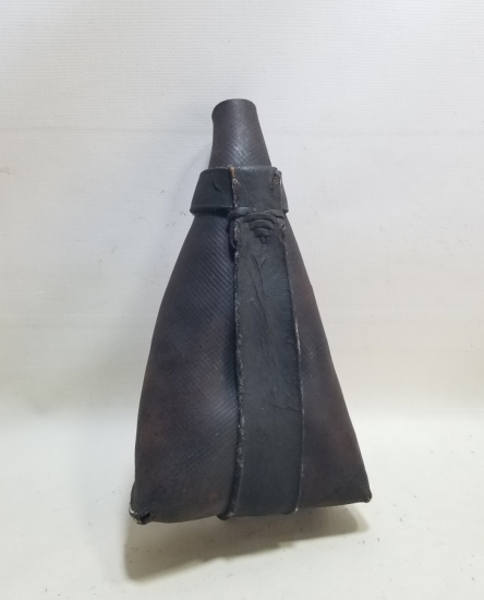 OSMANLI DÖNEMİ DERİDEN MAMUL NADİR YENİÇERİ BARUTLUK