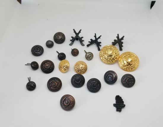 ANTİKA ASKERİ DÜĞME VE ROZET LOTU