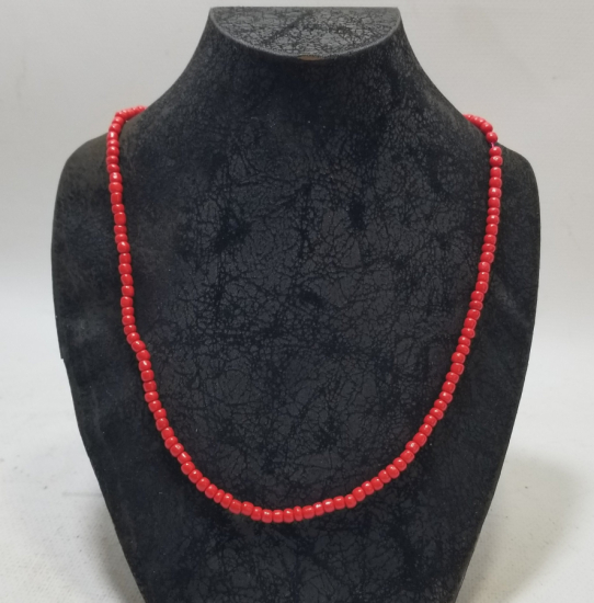 MERCANİ FORMDA YAPILMIŞ UZAKDOĞU KOLYE