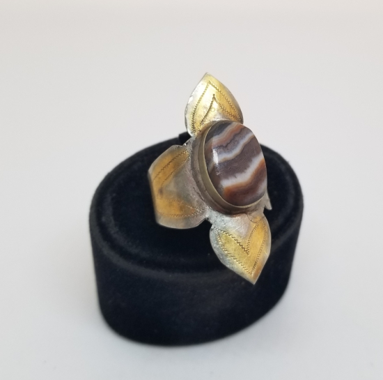 ÜZERİ SÜLEYMANİYE AKİKLİ VE KALEM İŞÇİLİKLİ TÜRKMEN İŞİ ANTİKA YÜZÜK