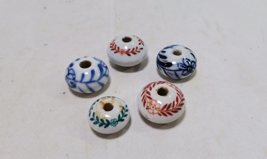 ÜZERLERİ İŞLEMELİ OSMANLI DÖNEMİ PORSELEN ÇEKMECE KULPLARI LOTU