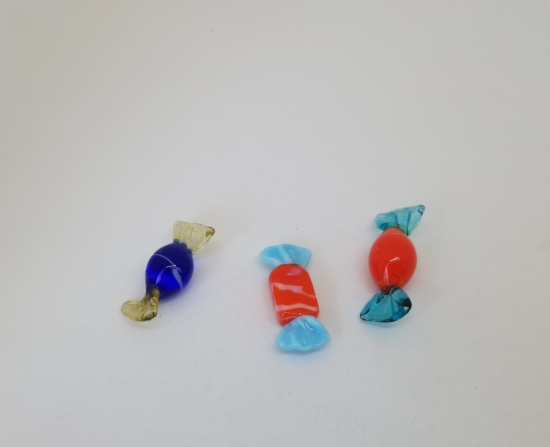 BAYRAM ŞEKERİ FORMUNDA YAPILMIŞ ANTİKA MURANO ŞEKER LOTU