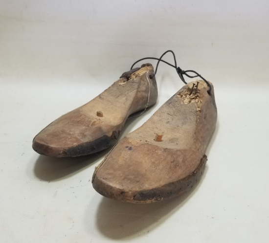 OSMANLI DÖNEMİ EL YAPIMI AHŞAP AYAKKABICI KALIBI