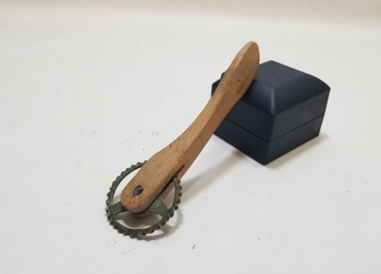 OSMANLI DÖNEMİ EL YAPIMI HAMUR KESME ALETİ