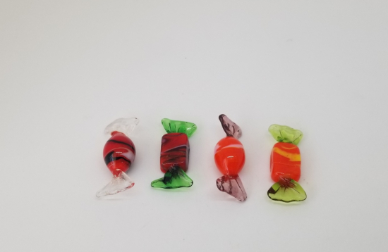 BAYRAM ŞEKERİ FORMUNDA YAPILMIŞ ANTİKA MURANO ŞEKER LOTU