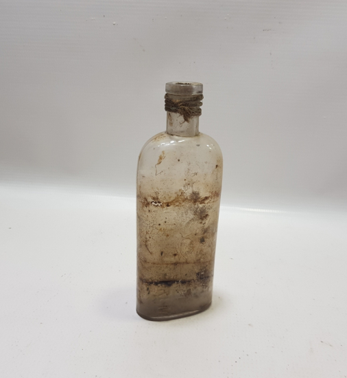 ÜZERİ OSMANLICA VE LATİNCE YAZILI ÇOK NADİR HAKKI EKREM İLAÇ ŞİŞESİ