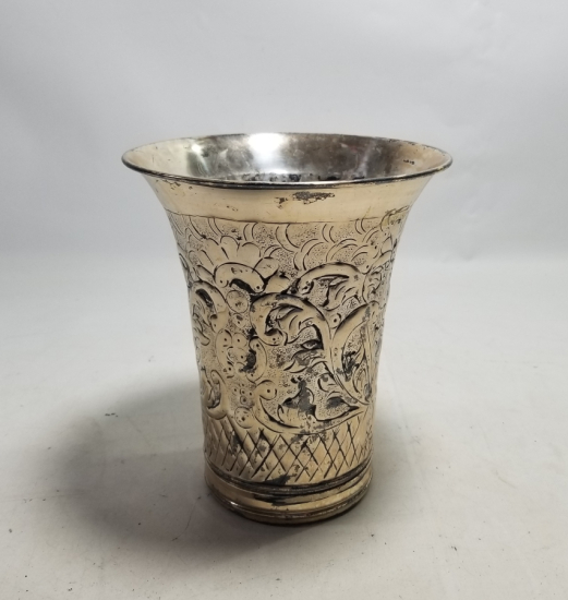 KABARTMA İŞÇİLİKLİ GÜMÜŞ KAPLAMA ANTİKA VAZO